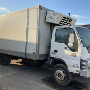 Isuzu NQR-75 V4735