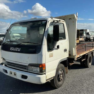 Isuzu NPR-70 V4736
