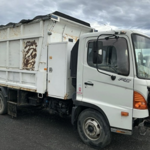 Hino FC4J Tipper V4752