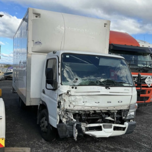 V4773 Fuso Canter FEB71