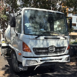 V4796 Hino GD1J