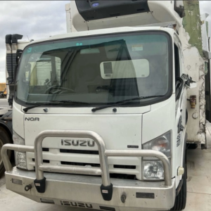 V4822 Isuzu NQR 450