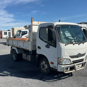 V4837 Hino 616 Tipper